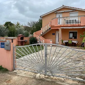 Waimarie Apartment